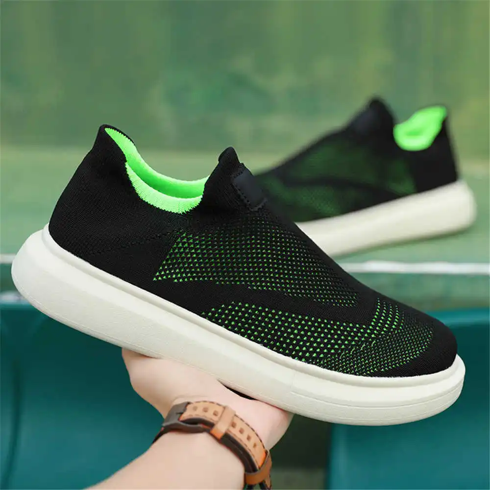 Calze con plateau scarpe marro - Tech Accessories Business recensione e prezzo